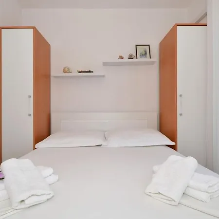 In With Sea View, Balcony, Air Conditioning, Wifi 91-3 Apartment Seget Vranjica