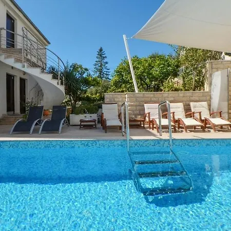 In With Sea View, Balcony, Air Conditioning, Wifi 91-3 Apartment