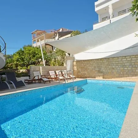 Apartment In With Sea View, Balcony, Air Conditioning, Wifi 91-3