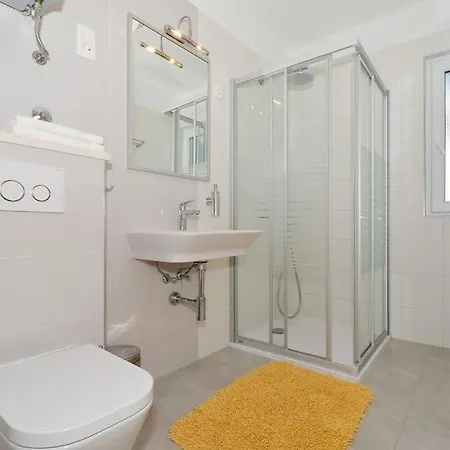 Apartment In With Sea View, Balcony, Air Conditioning, Wifi 91-3 Seget Vranjica