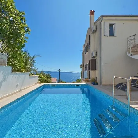 In With Sea View, Balcony, Air Conditioning, Wifi 91-3 Apartment *