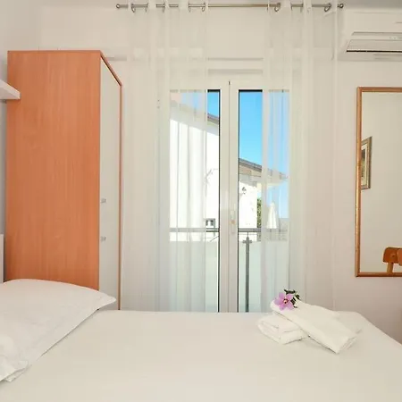In With Sea View, Balcony, Air Conditioning, Wifi 91-3 Seget Vranjica